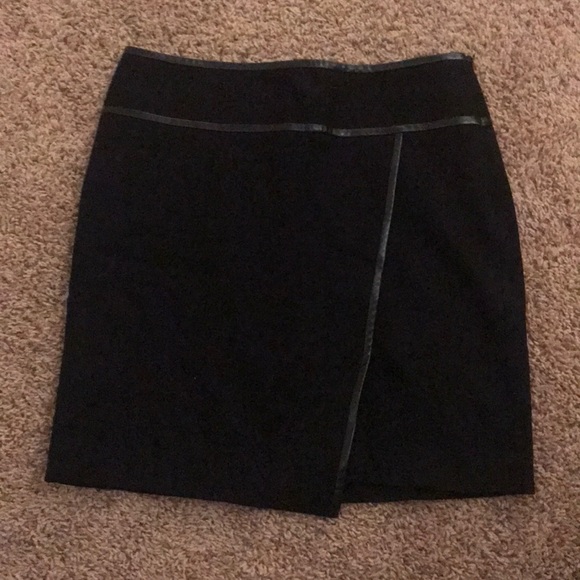 White House black market black with faux leather - Picture 1 of 4